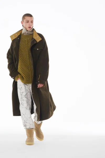 Look 13